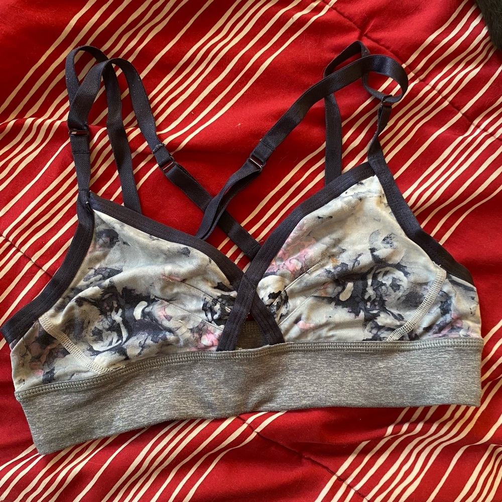 Floral Lululemon sports bra